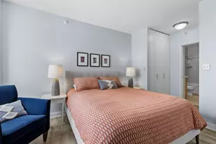 222 N Columbus Dr, Chicago, IL 60601 - Photo 13