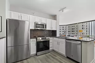 222 N Columbus Dr, Chicago, IL 60601 - Photo 7