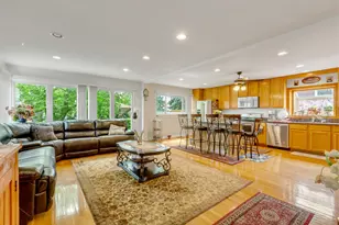 8936 N Elmore St, Niles, IL 60714 - Photo 15
