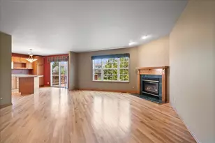 7951 Hedgewood Dr, Darien, IL 60561 - Photo 11