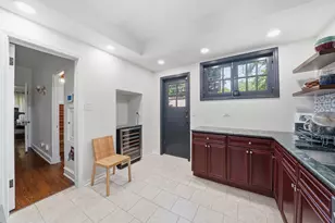 9924 S Longwood Dr, Chicago, IL 60643 - Photo 13