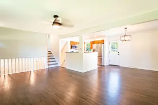 28W520 Lester St, West Chicago, IL 60185 - Photo 3