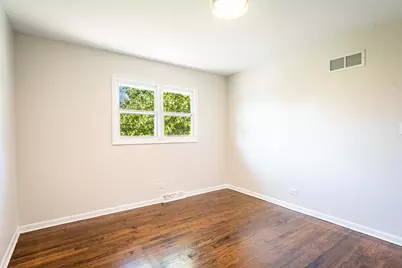28W520 Lester Street, West Chicago, IL 60185 - Photo 11
