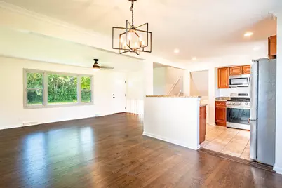 28W520 Lester Street, West Chicago, IL 60185 - Photo 5