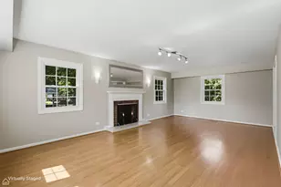 32 Timber Hill Rd, Buffalo Grove, IL 60089 - Photo 5
