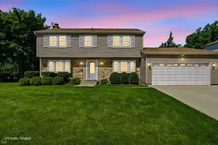 32 Timber Hill Rd, Buffalo Grove, IL 60089 - Photo 1