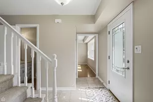 32 Timber Hill Rd, Buffalo Grove, IL 60089 - Photo 3