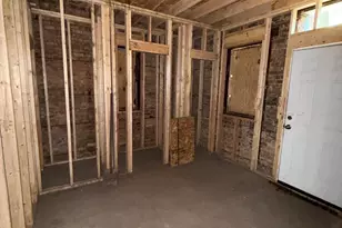 5242 S Morgan St, Chicago, IL 60609 - Photo 3