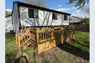 208 Albert Drive, Vernon Hills, IL 60061 - Photo 13