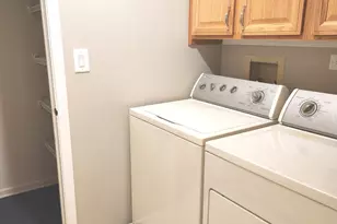 8001 W Courte Dr, Niles, IL 60714 - Photo 15