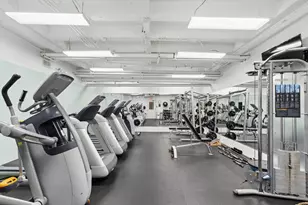 2000 N Lincoln Park West Ave, Chicago, IL 60614 - Photo 19