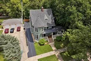 33 S Cowley Rd, Riverside, IL 60546 - Photo 41