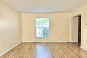 1464 Farington Ln, Aurora, IL 60504 - Photo 3