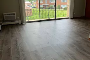 5818 107th Courtway, Chicago Ridge, IL 60415 - Photo 3