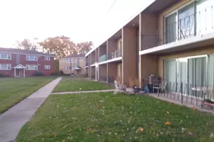 5818 107th Courtway, Chicago Ridge, IL 60415 - Photo 1