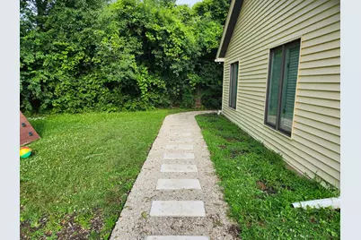 1909 W 56th Street, La Grange Highlands, IL 60525 - Photo 33