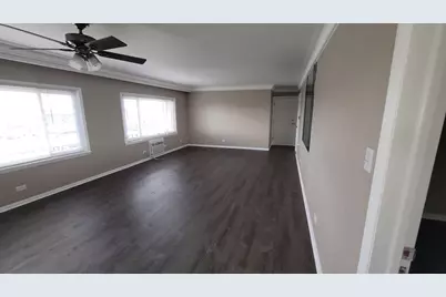 9600 S Komensky Avenue #3W, Oak Lawn, IL 60453 - Photo 5