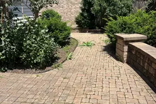 1617 Astor Ave, Oakbrook Terrace, IL 60181 - Photo 25
