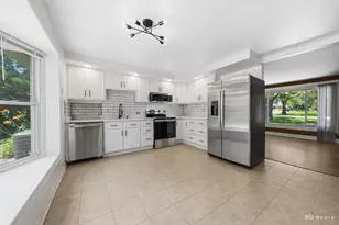 18055 Thomas Ln, Country Club Hills, IL 60478 - Photo 7