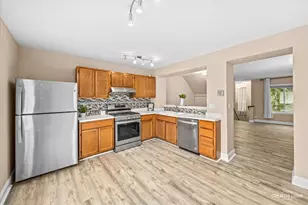 6292 Fremont Dr, Hanover Park, IL 60133 - Photo 7