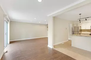 608 Westwood Ct, Wheeling, IL 60090 - Photo 7
