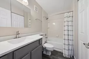 1 Bloomingdale Pl, Bloomingdale, IL 60108 - Photo 13