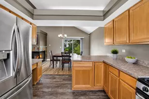 7705 Boxwood Ln, Plainfield, IL 60586 - Photo 7