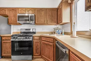 3615 N Pacific Ave, Chicago, IL 60634 - Photo 9