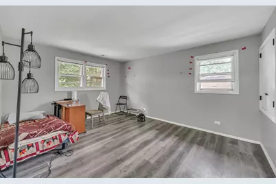 421 E Courtland Street, Mundelein, IL 60060 - Photo 11