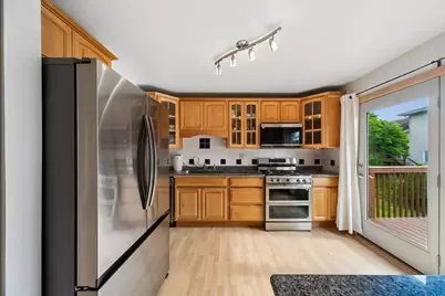 4691 Huntington Boulevard, Hoffman Estates, IL 60192 - Photo 11