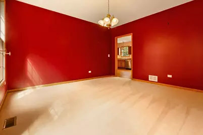 [Address not provided], Lindenhurst, IL 60046 - Photo 9