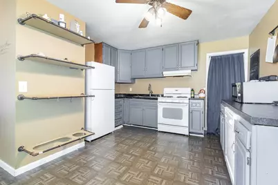 411 S Fulton Avenue, Bradley, IL 60915 - Photo 9