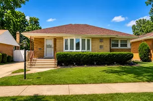 1446 Highridge Pkwy, Westchester, IL 60154 - Photo 1