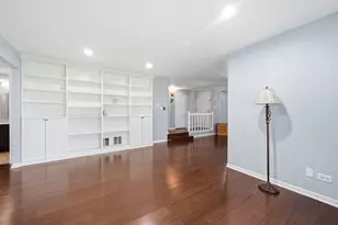 2204 Wharf Dr, Woodridge, IL 60517 - Photo 7