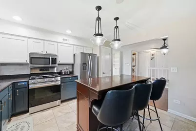 2204 Wharf Drive #2306, Woodridge, IL 60517 - Photo 13