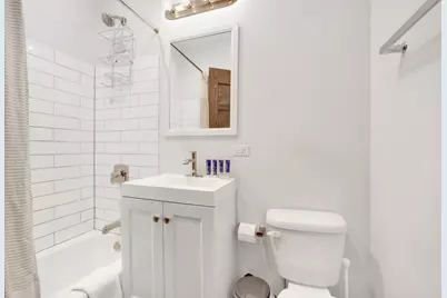 1004 W Dakin Street #2, Chicago, IL 60613 - Photo 5