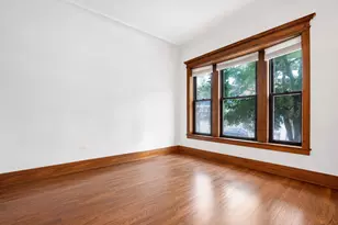 1004 W Dakin St, Chicago, IL 60613 - Photo 9