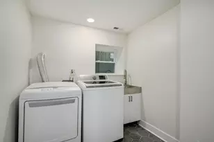 1907 W Berwyn Ave, Chicago, IL 60640 - Photo 33