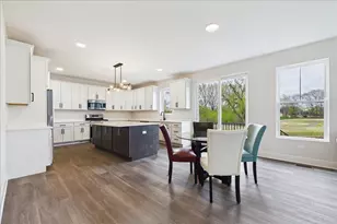 22164 W Casa Bella Vw, Kildeer, IL 60047 - Photo 3