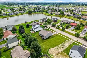 1209 Oakmont Ct, Sandwich, IL 60548 - Photo 25