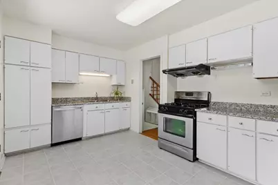 1958 Castlewood Road, Highland Park, IL 60035 - Photo 13