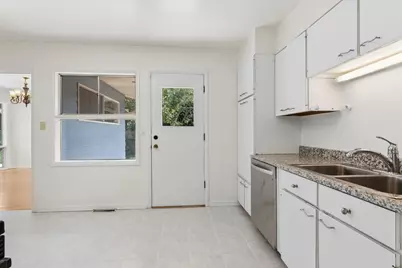 1958 Castlewood Road, Highland Park, IL 60035 - Photo 15