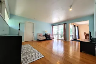 1958 Castlewood Rd, Highland Park, IL 60035 - Photo 3
