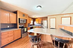 885 Wilson St, Stonefort, IL 62987 - Photo 13