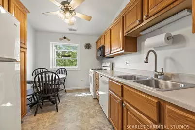 594 Elizabeth Drive #D, Wood Dale, IL 60191 - Photo 11