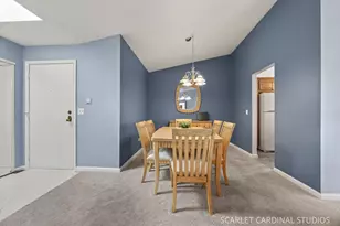 594 Elizabeth Dr, Wood Dale, IL 60191 - Photo 5