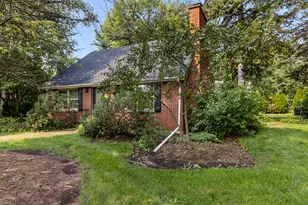 1501 20th St, Zion, IL 60099 - Photo 3