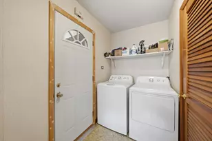7048 W 72nd Pl, Chicago, IL 60638 - Photo 17