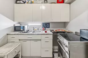 7337 S South Shore Dr, Chicago, IL 60649 - Photo 7