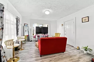 900 Wilcox St, Joliet, IL 60435 - Photo 9